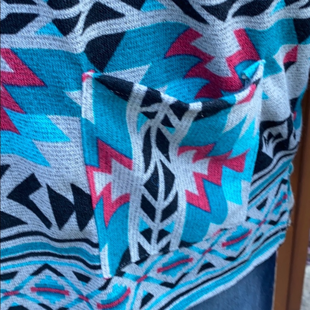 Aztec Print Tunic - Picture 3 of 3